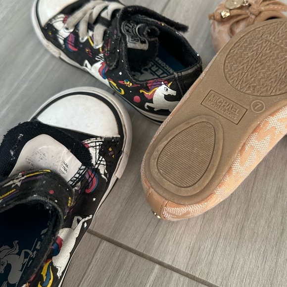 MK and Converse Toddler Shoe Bundle- Size 7- Flats and Sneakers- Unicorn Gold - Picture 8 of 8